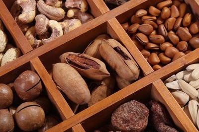 炒貨市場蓬勃發展 六大企業半年銷售破120億